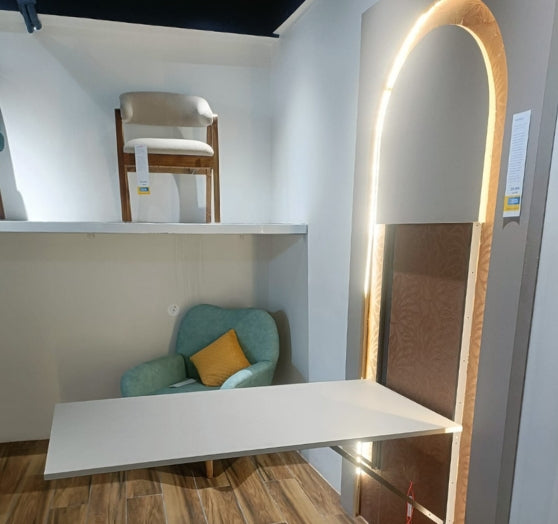 Wall Dine - A modern 5-seater designed for comfort and style.