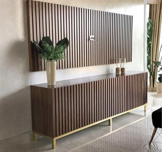 Ivara – A Fluted Console that Embodies Modern Grace and Architectural Charm.