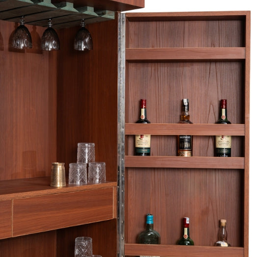 Obelix – A sleek and modern bar cabinet designed to elevate your space with style and functionality.